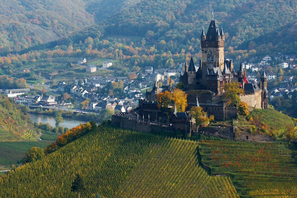 Moselland Hotel Im Enderttal Zum Onkel Willi Cochem Bagian luar foto